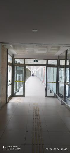 عکس سامانه مسافری و تجاری پایانه مرزی رازی