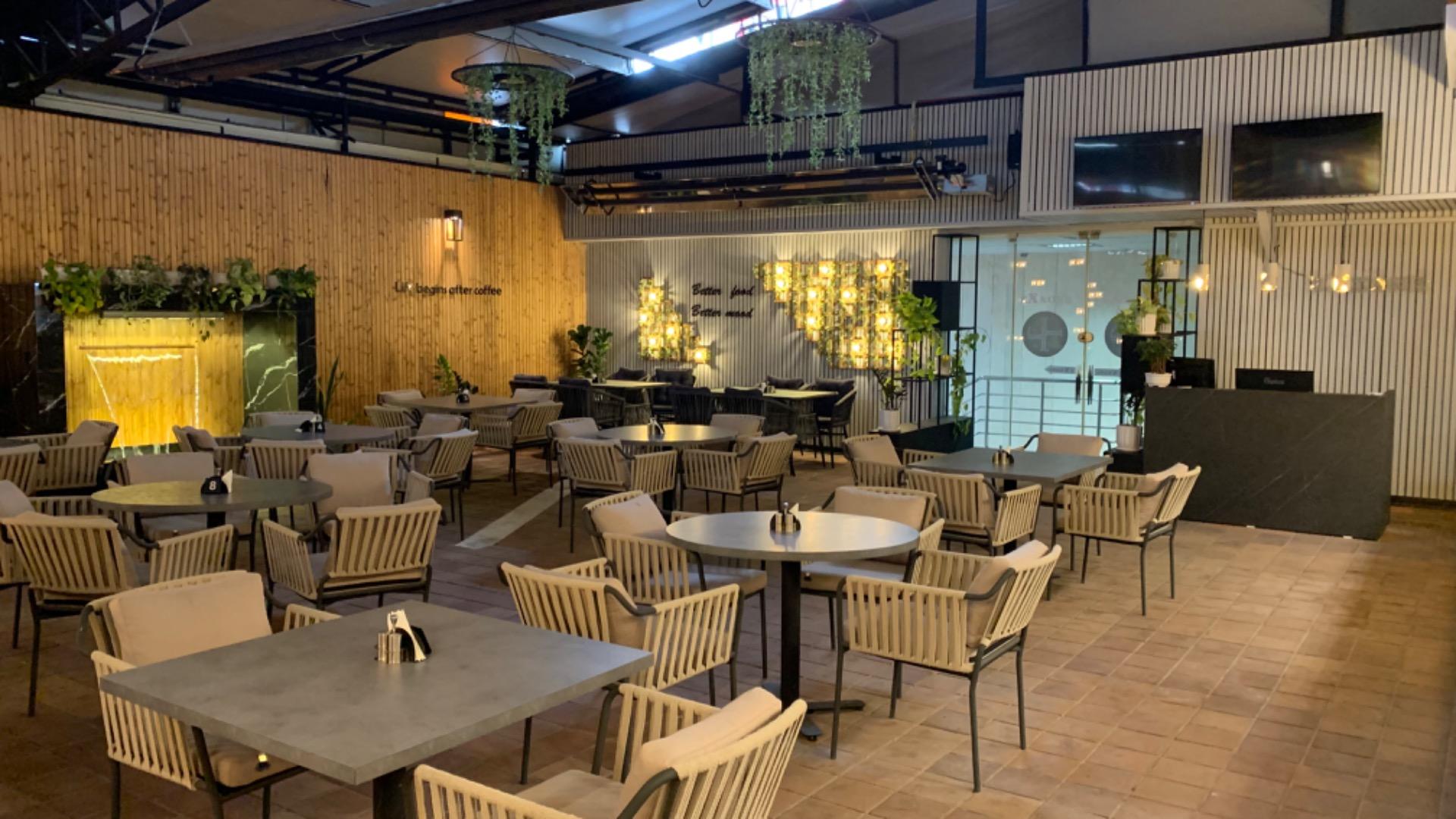 عکس کافه رستوران اکسون