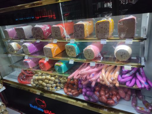 عکس فرآورده های گوشتی بوفالو