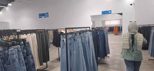 فروشگاه بلو اوتلت