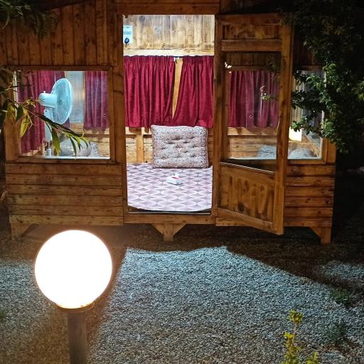 عکس باغچه رستوران سپیدار