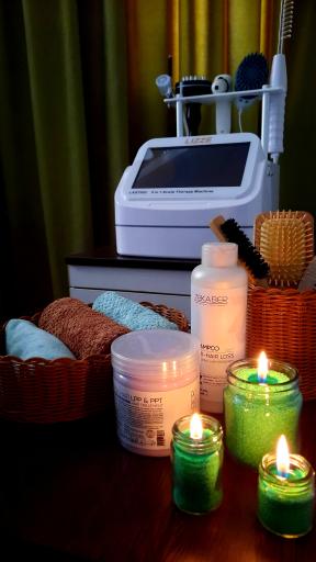 عکس مرکز تخصصی اسکراب و درمان اسکالپ مرسده حاجمالی 