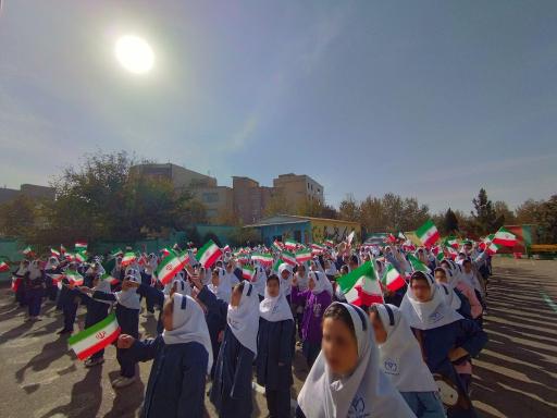 عکس دبستان دوره دوم دخترانه شهید رودگری 