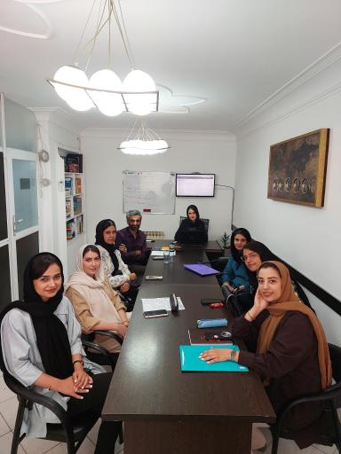 عکس آکادمی زبان داریان 