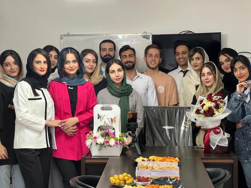 عکس آکادمی زبان داریان 