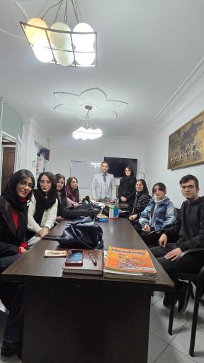 عکس آکادمی زبان داریان 