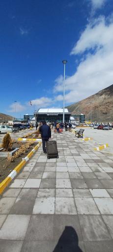 عکس سامانه مسافری و تجاری پایانه مرزی رازی