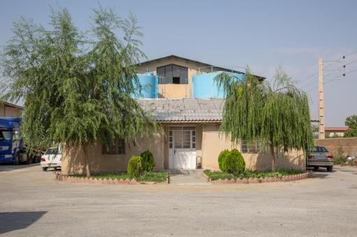 عکس کارخانه صنایع شیرنیکان مهرآذربایجان