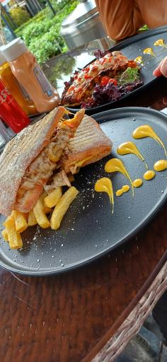 عکس کافه رستوران لامیراژ