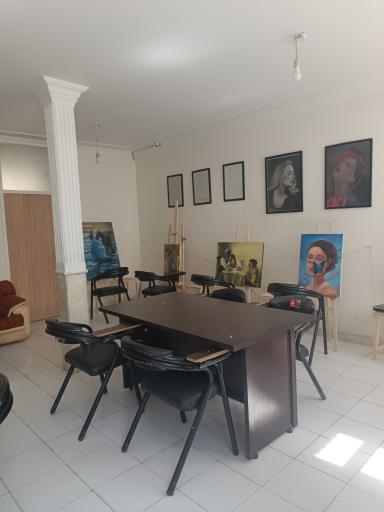 عکس آموزشگاه نقاشی  و کالیگرافی و دکوراتیو 