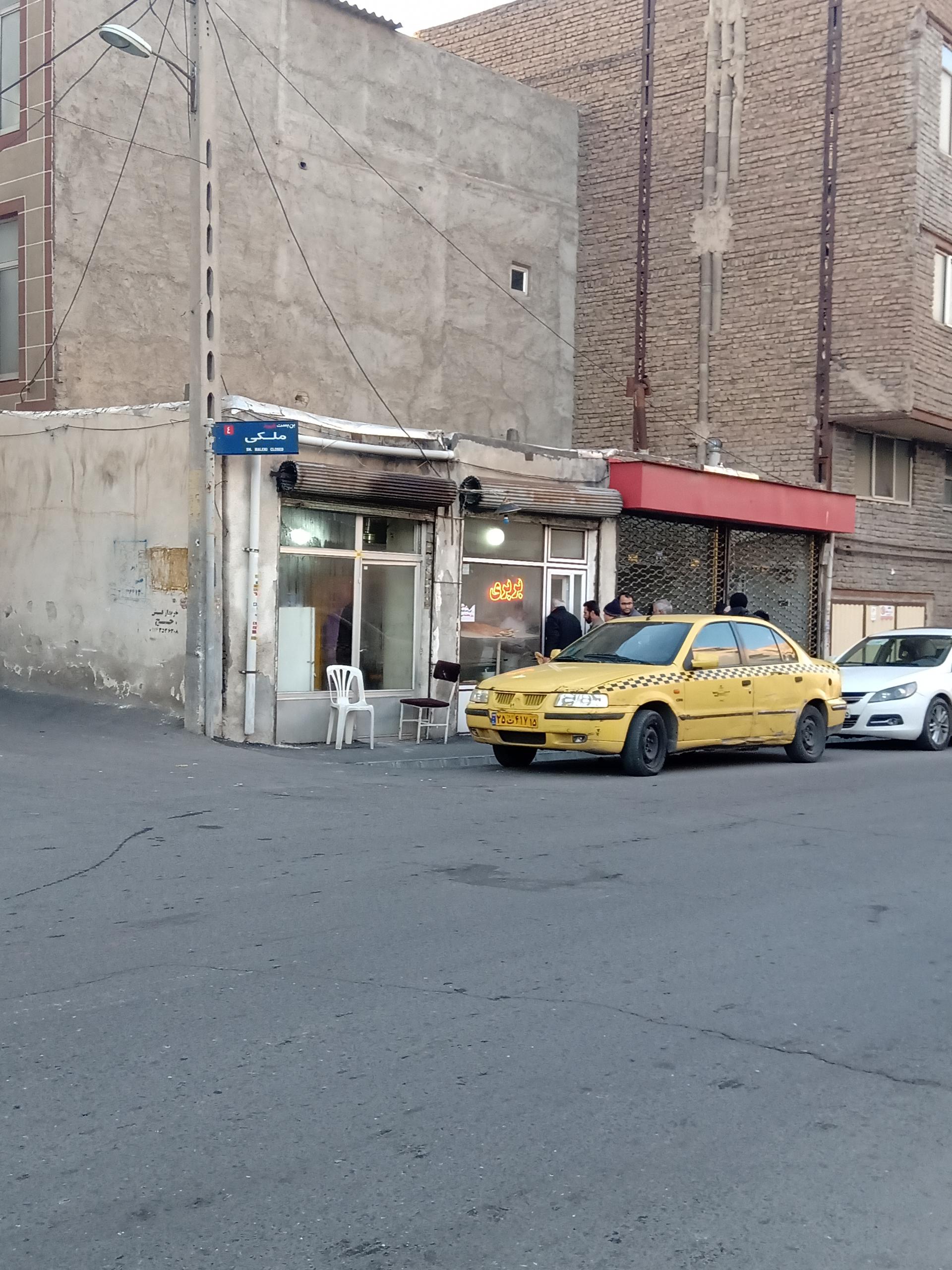 عکس نان بربری علی