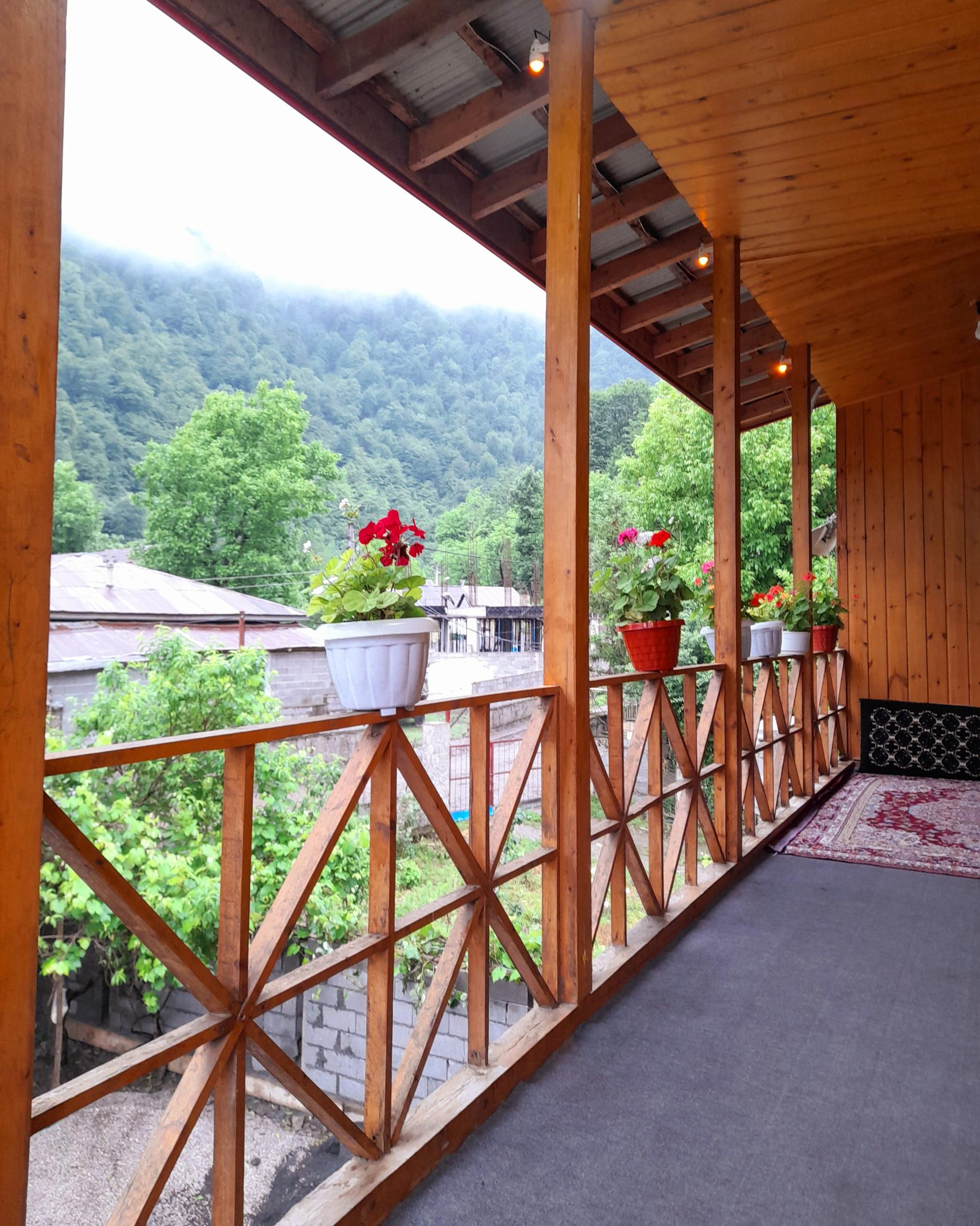 عکس ویلاچوبی علی کاظمی