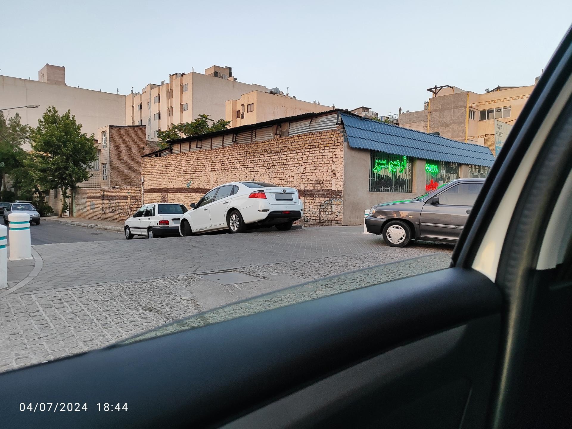 عکس خدمات خودرو فرانس