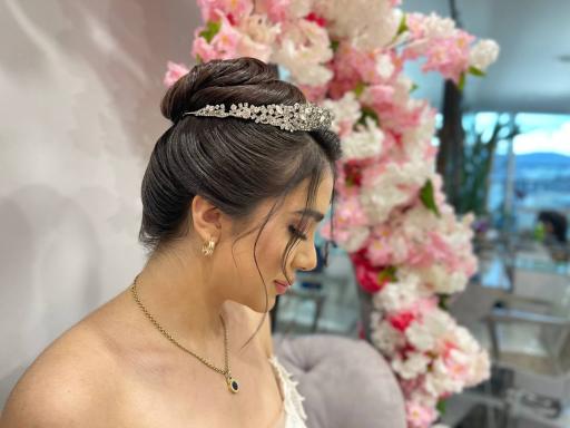 عکس سالن زیبایی هرمود