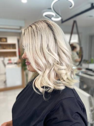 عکس سالن زیبایی هرمود