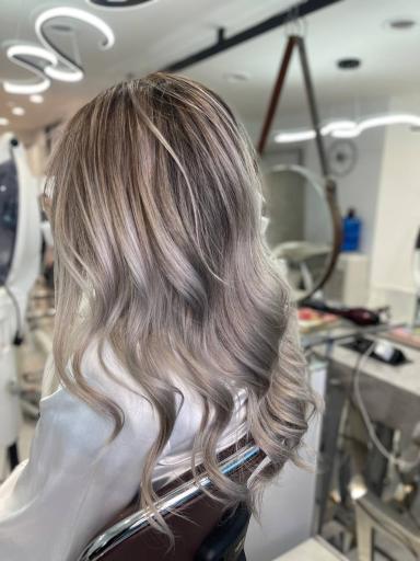 عکس سالن زیبایی هرمود