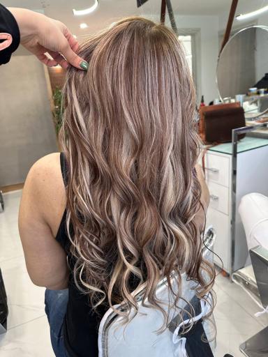 عکس سالن زیبایی هرمود