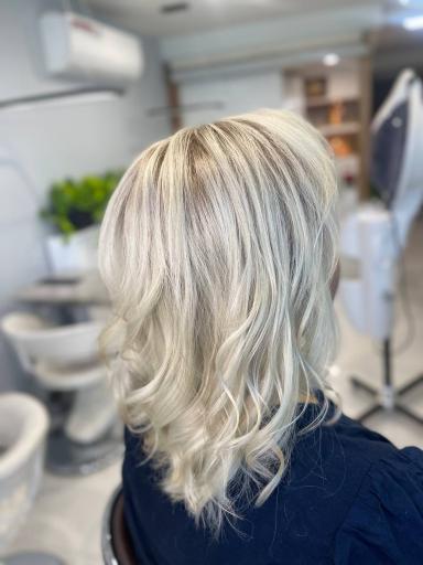 عکس سالن زیبایی هرمود