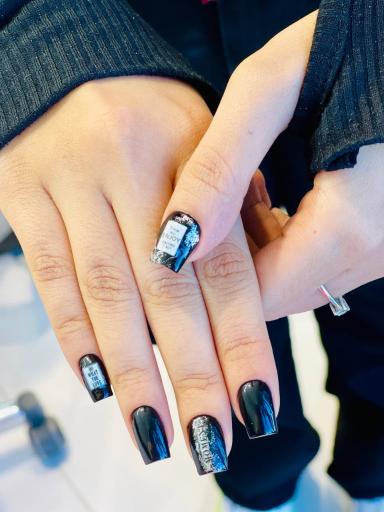 عکس سالن زیبایی هرمود