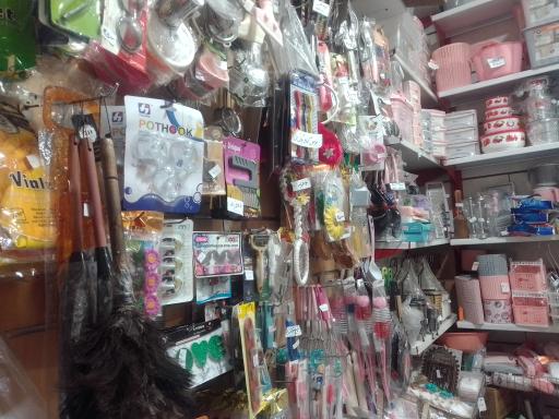 عکس فروشگاه پلاستیک و بلورجات عنبری