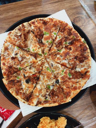 پیتزا خونه شعبه صاحب‌الزمان