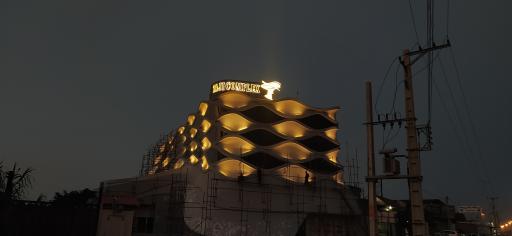 عکس مجموعه ورزشی و تندرستی تاجی