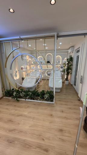 عکس سالن زیبایی هرمود