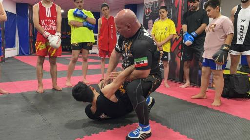 باشگاه رزمی ورزشی کیک بوکس 