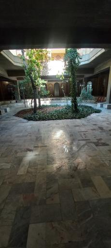 عکس کتابخانه آیت الله خویی