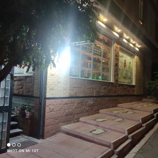 عکس سوپر مارکت محله