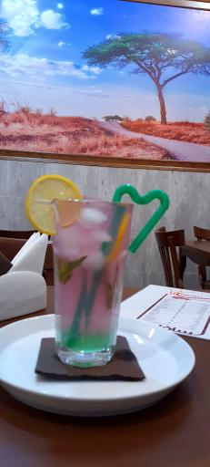 عکس کافه سافاری 