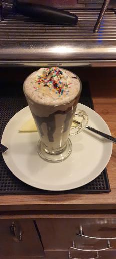 عکس کافه سافاری 