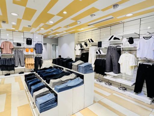 عکس پوشاک جین وست