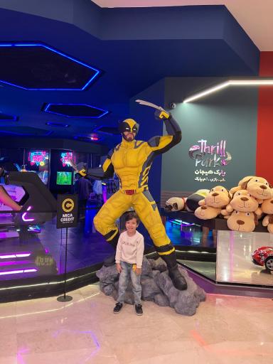 عکس شهربازی میکا