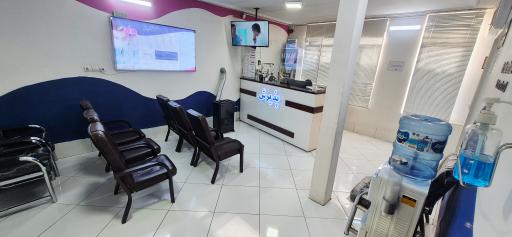 عکس آزمایشگاه دکتر هوشیار