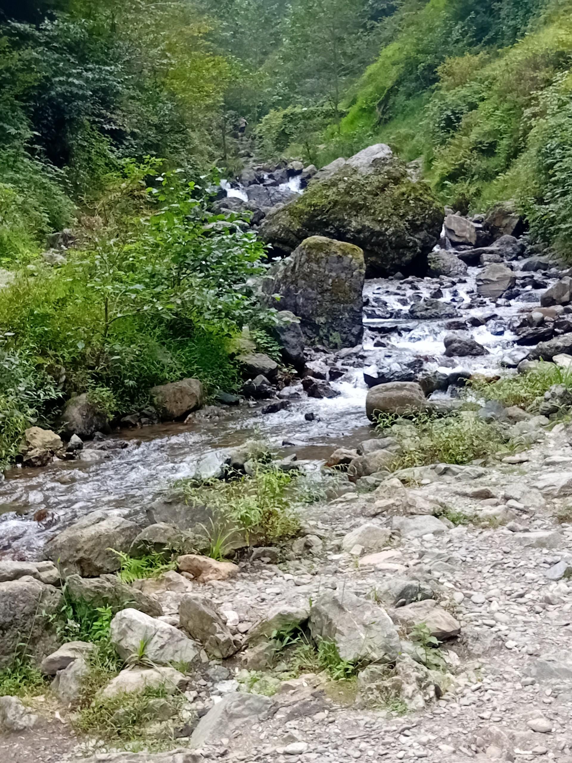 عکس آبشار امامزاده ابراهیم
