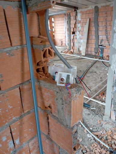 عکس خدمات فنی آریا