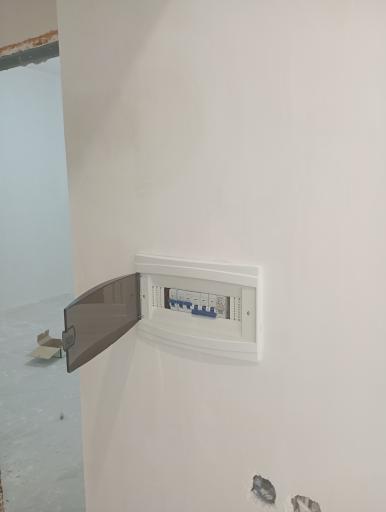 عکس خدمات فنی آریا