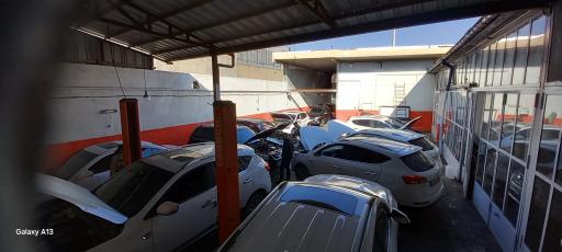 عکس تعمیرگاه چین تکنیک۲