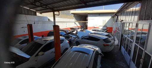 عکس تعمیرگاه چین تکنیک۲