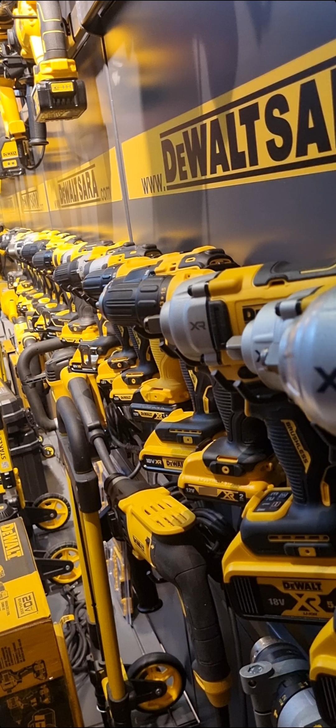 عکس دیوالت سرا