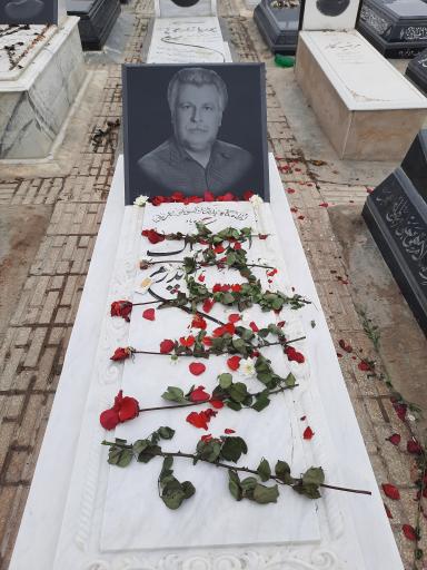 عکس مزار احمد مشاک