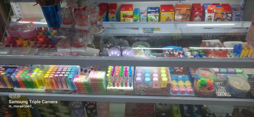 عکس لوازم تحریر و کافی نت سبز