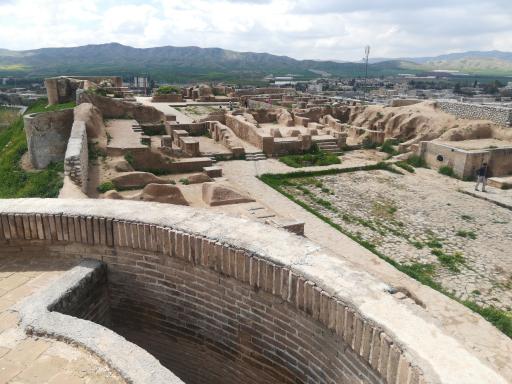 عکس قلعه تاریخی محمدتقی خان کیانی