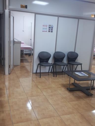 عکس درمانگاه گلبرگ وست 