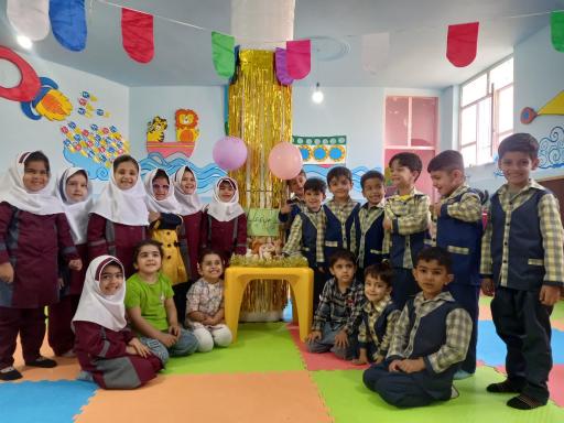 مهد و پیش دبستانی باغ گلهای حضرت رقیه خاتون (س) 