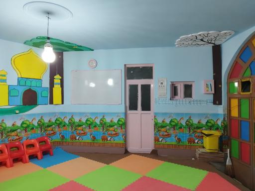 مهد و پیش دبستانی باغ گلهای حضرت رقیه خاتون (س) 