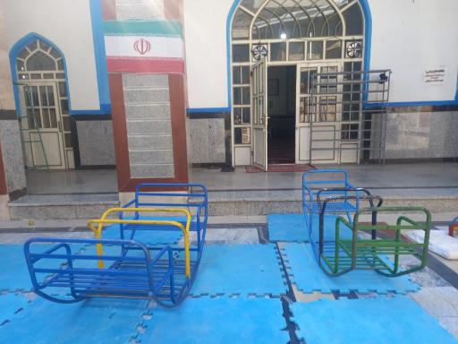 مهد و پیش دبستانی باغ گلهای حضرت رقیه خاتون (س) 