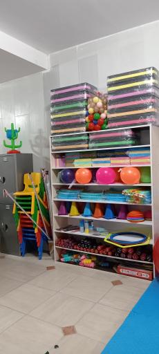 عکس باشگاه بانوی ایرانی‌