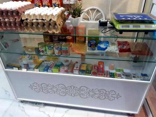 عکس مواد غذایی و شوینده بهداشتی سلامت